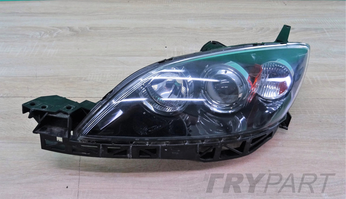MAZDA III HB LEFT FRONT HEADLIGHT EURO SPEC