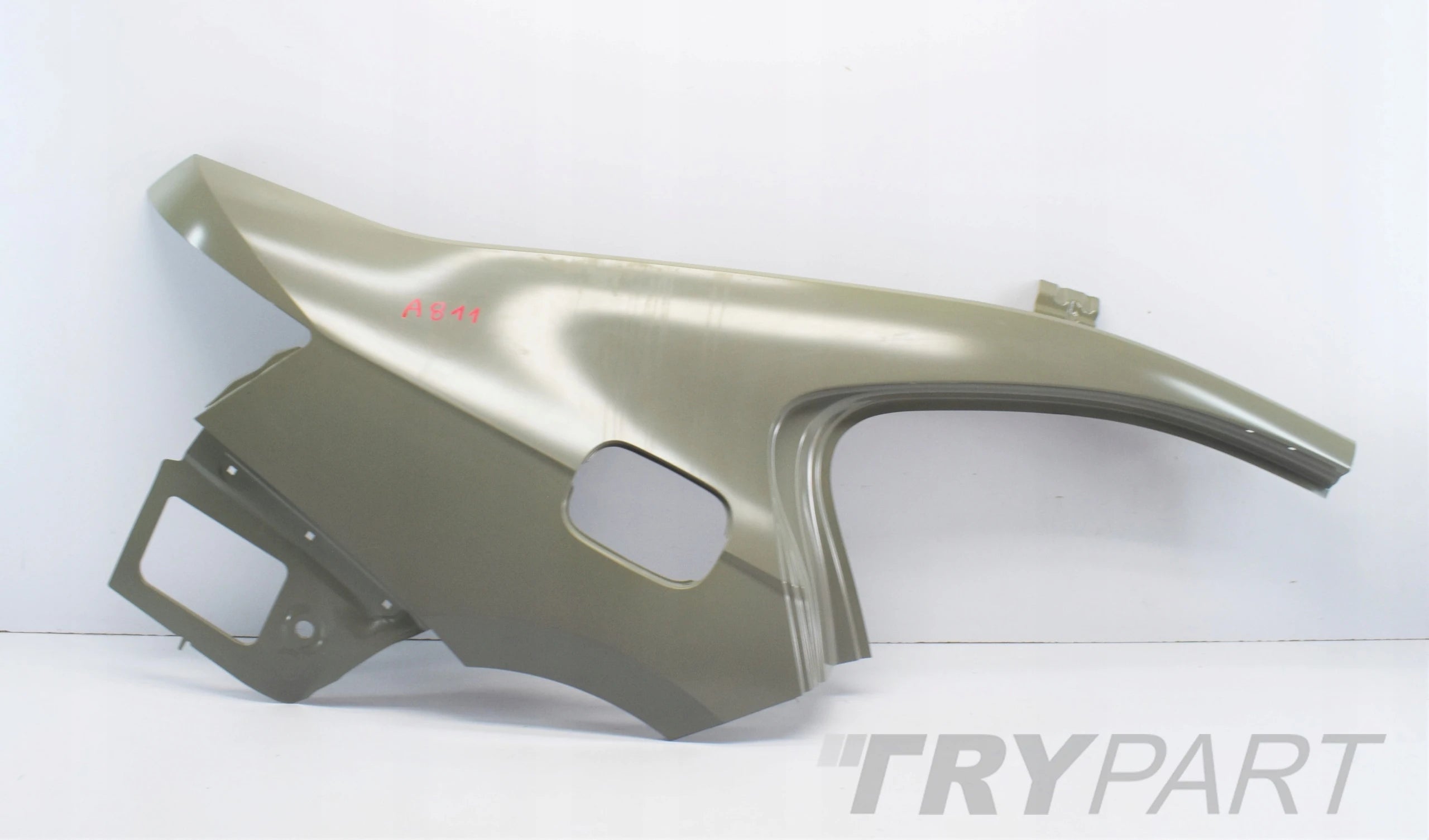 SUPERB III 3V5 REAR RIGHT FENDER HOUSING SEDAN