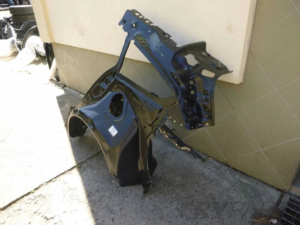 FORD FOCUS MK4 KOMBI 18- Rear left fender