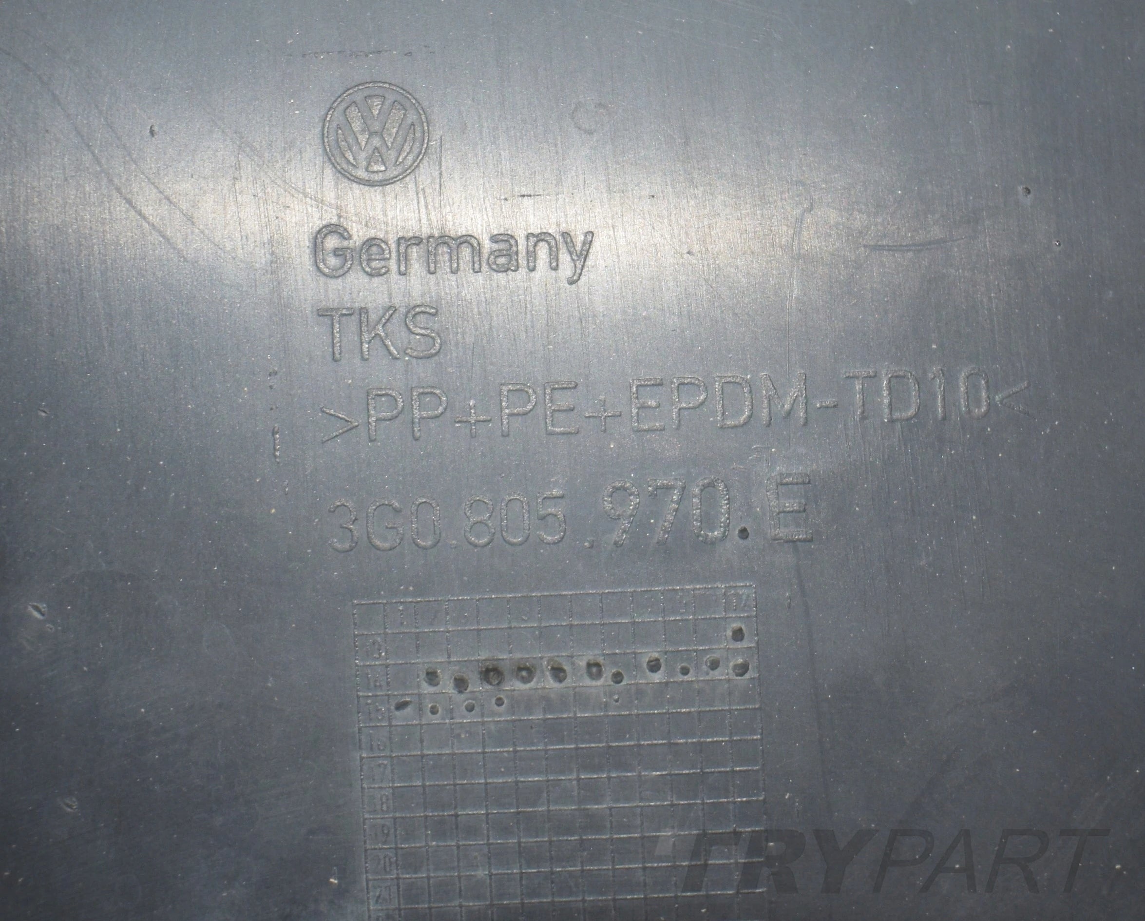 VW PASSAT B8 3G0 FRONT RIGHT FENDER ORG