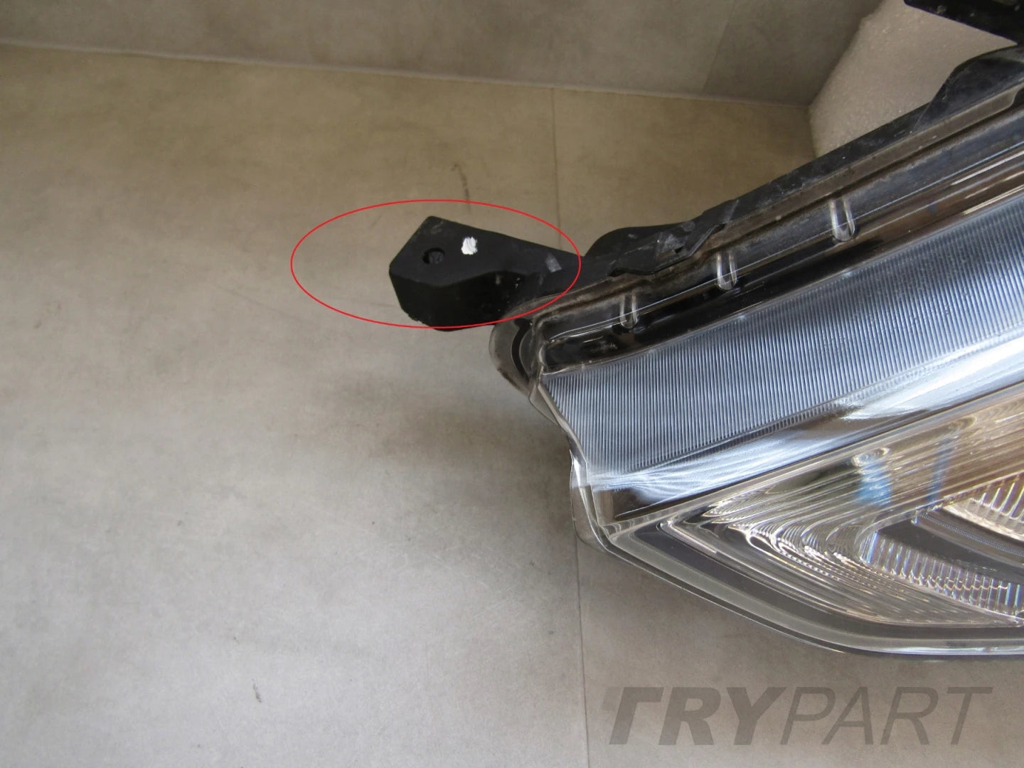 NISSAN QASHQAI J11 HEADLIGHT STANDARD LENS WITH LED LH 13-17 100-18013