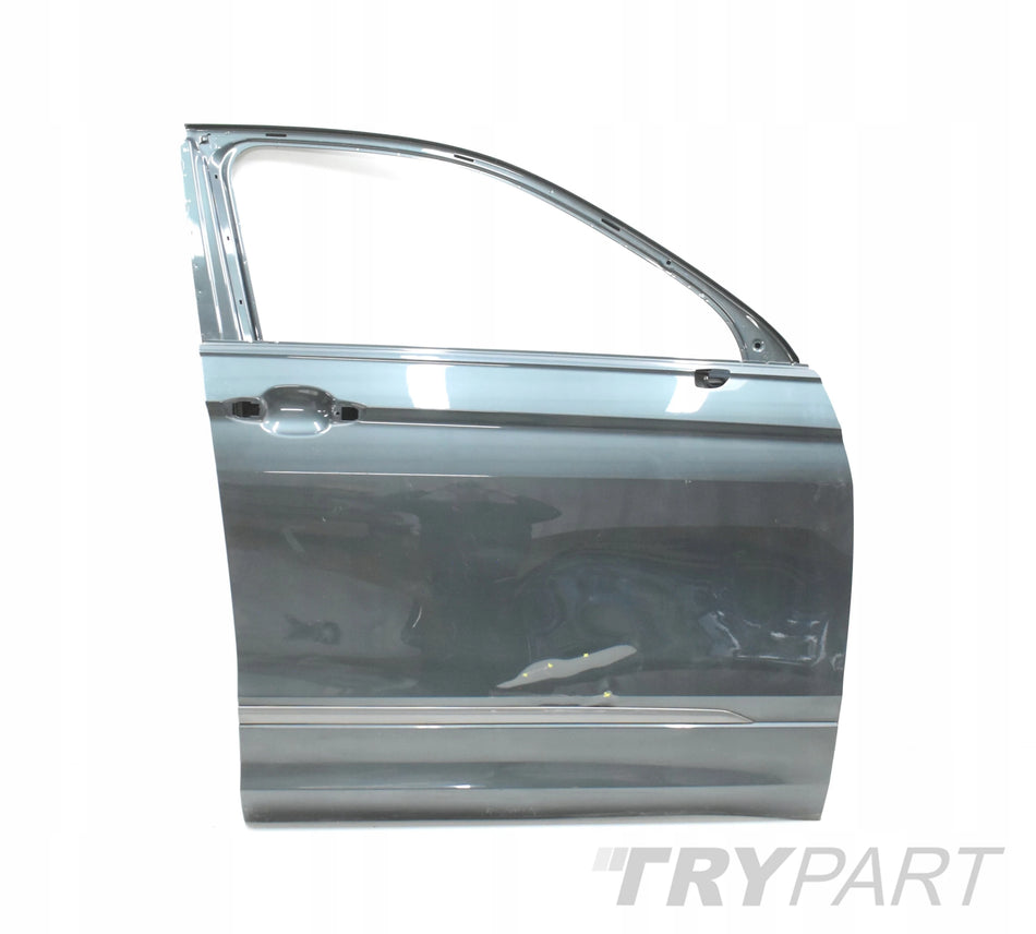VW TIGUAN II 5NN ALLSPACE RIGHT FRONT DOOR ORG
