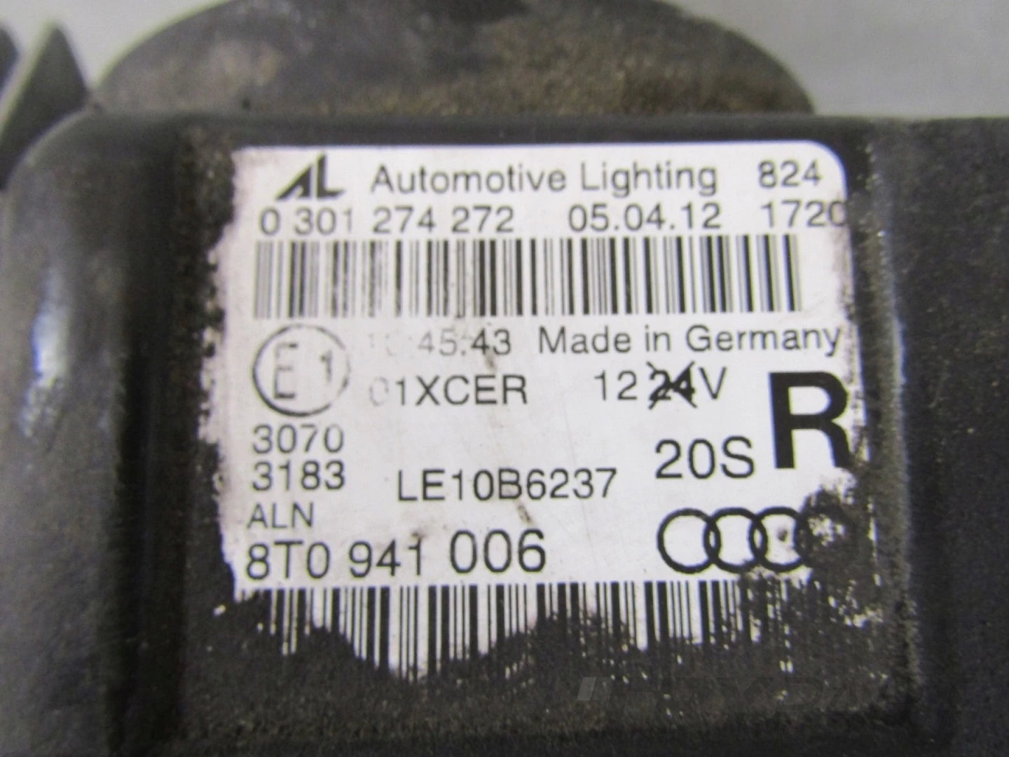 AUDI A5 8T0 LIFT XENON HEADLIGHT + LED 11-16 RH 8T0941006