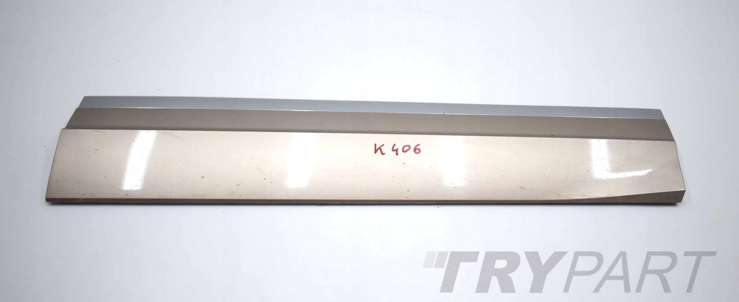 VW TOUAREG 760 R LINE RIGHT DOOR STRIP FRONT ORIGINAL