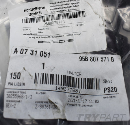 PORSCHE MACAN 95B REAR BUMPER SLIDE GUIDE NEW ORG