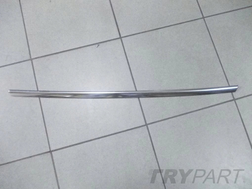 Ford Mondeo MK4 Q-Line Scraper Strip