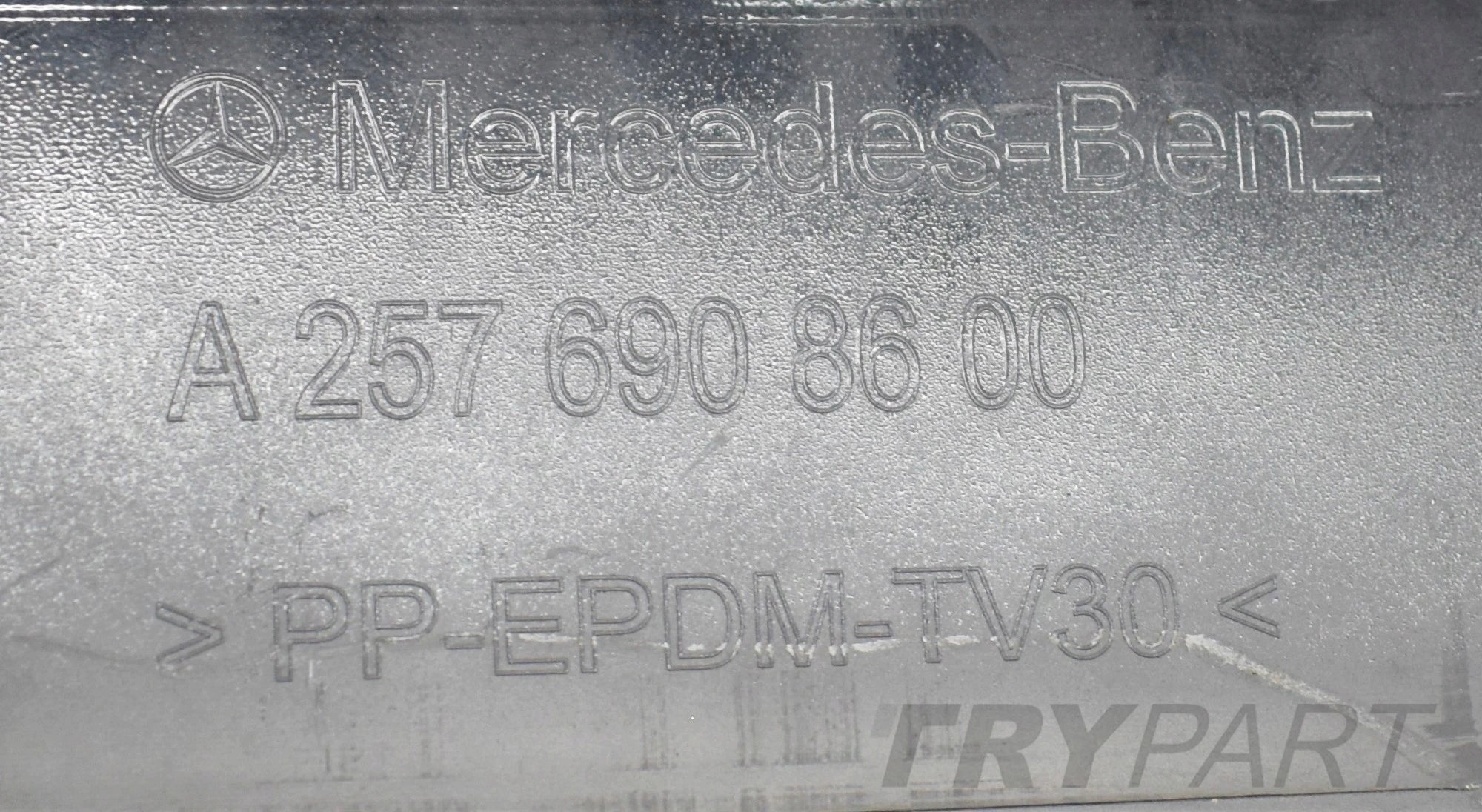 MERCEDES CLS W257 LEFT SILL STRIP ORG