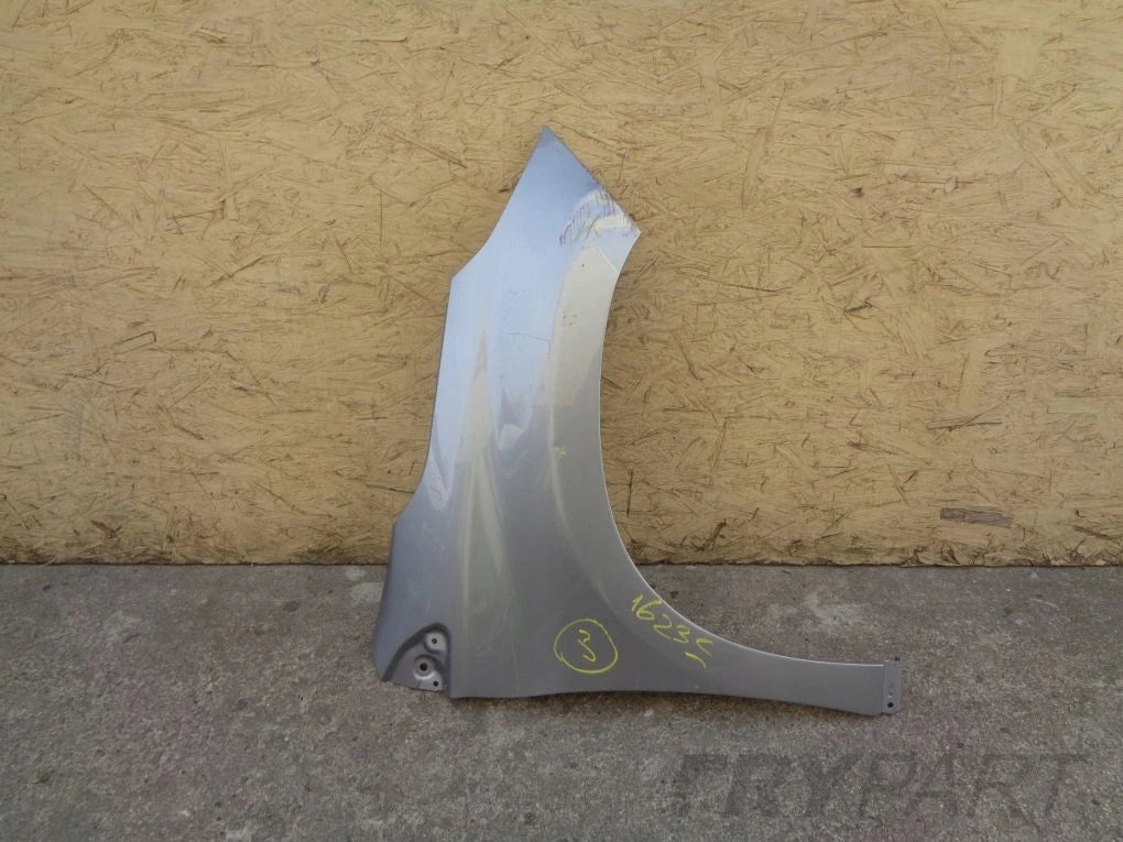 PEUGEOT 2008 front right fender