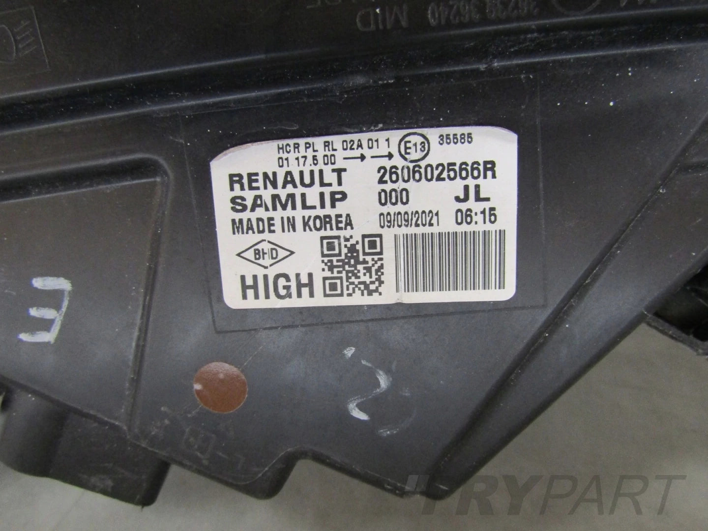 HEADLIGHT RENAULT ARKANA LED PURE VISION 19- LH LEFT 260602566R