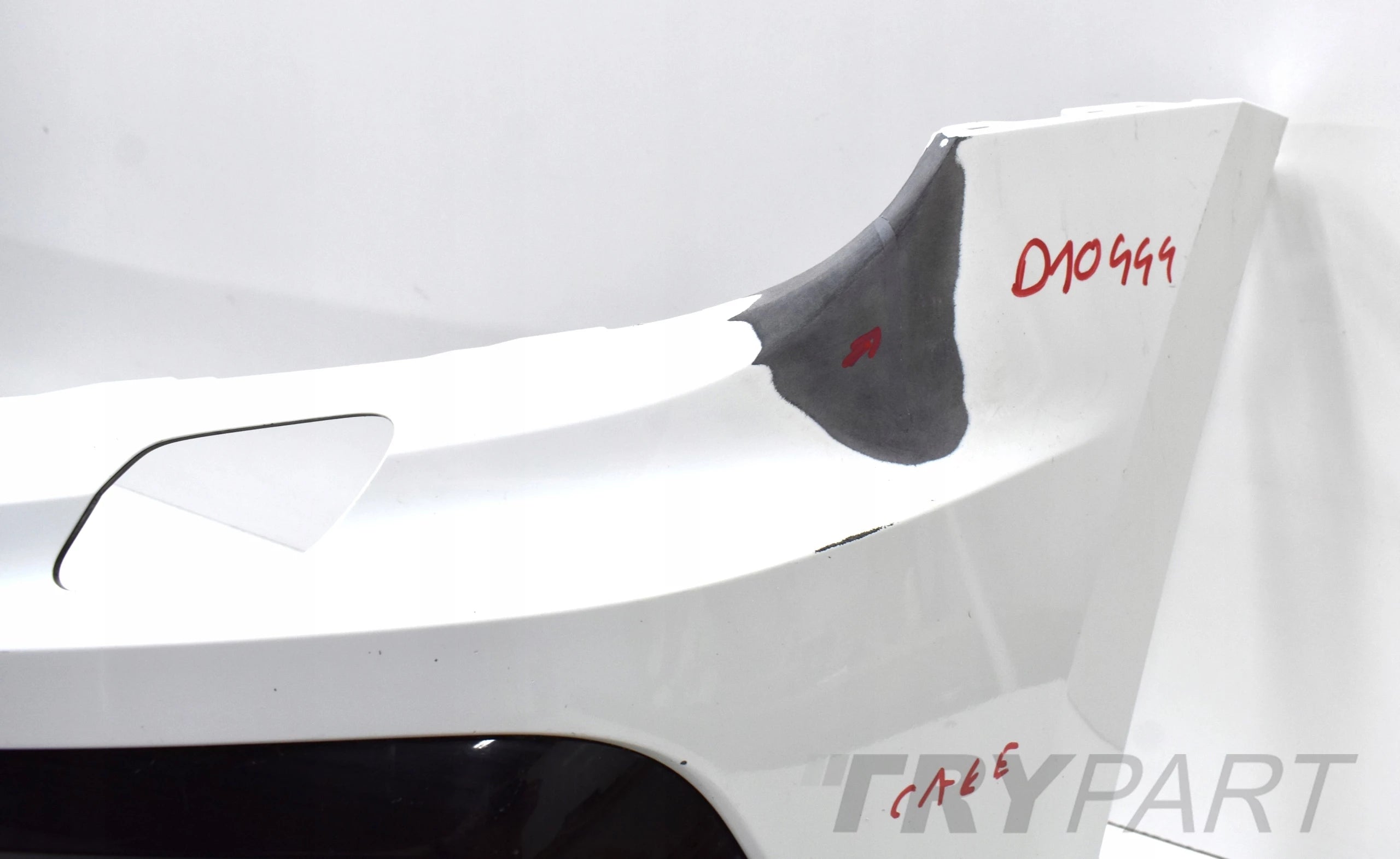 VW TIGUAN II 5NA R LINE FRONT BUMPER ORG + GRILLES