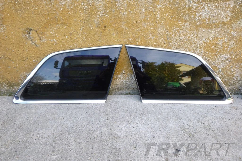 JEEP GRAND CHEROKEE 11- RIGHT SIDE WINDOW