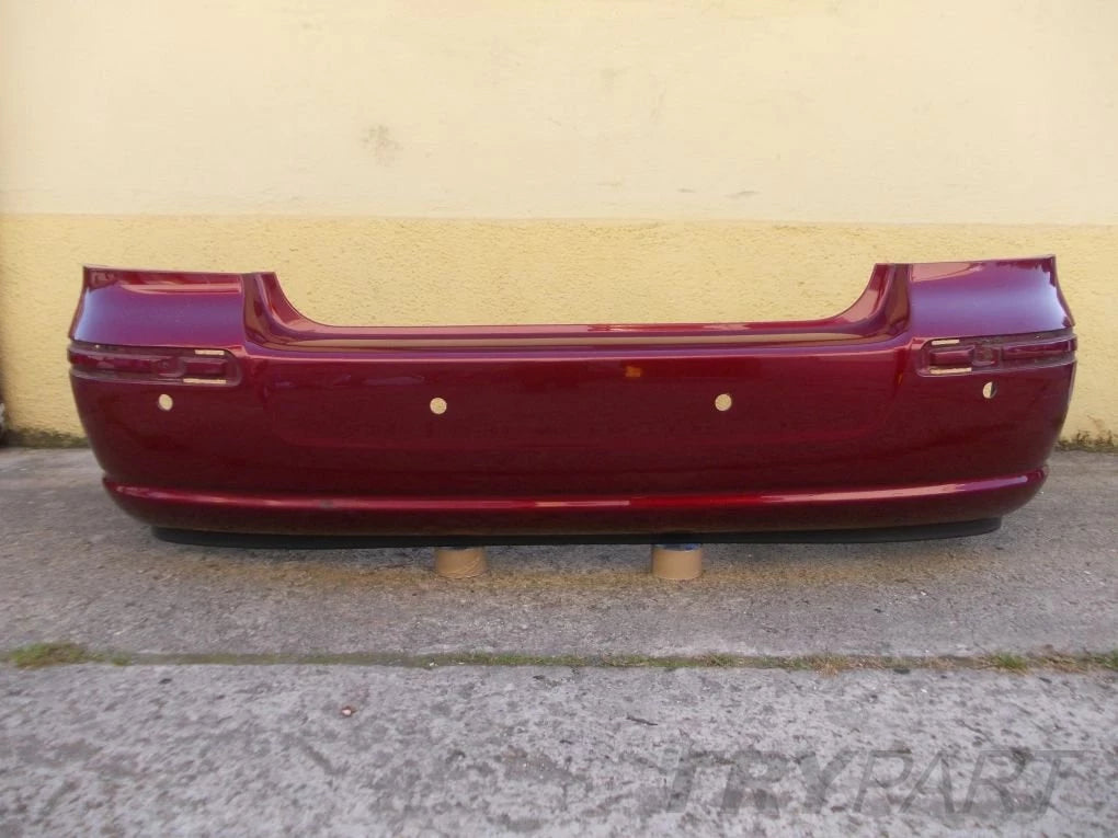 TOYOTA AVENSIS T25 hb sedan 02- rear bumper