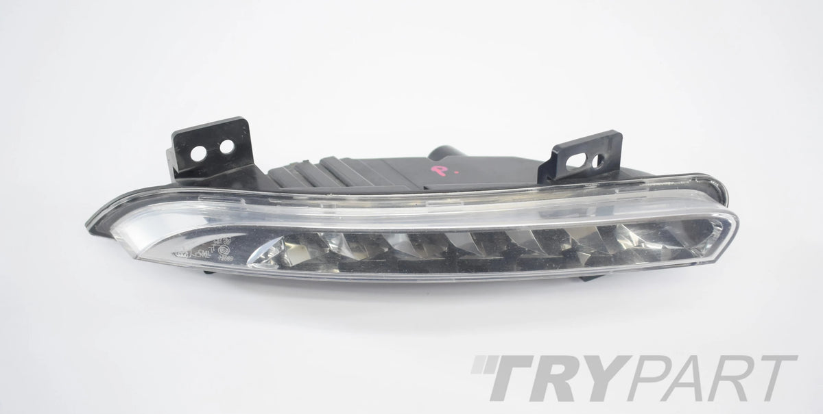 RENAULT FLUENCE RIGHT HEADLIGHT LED DRL ORG EU