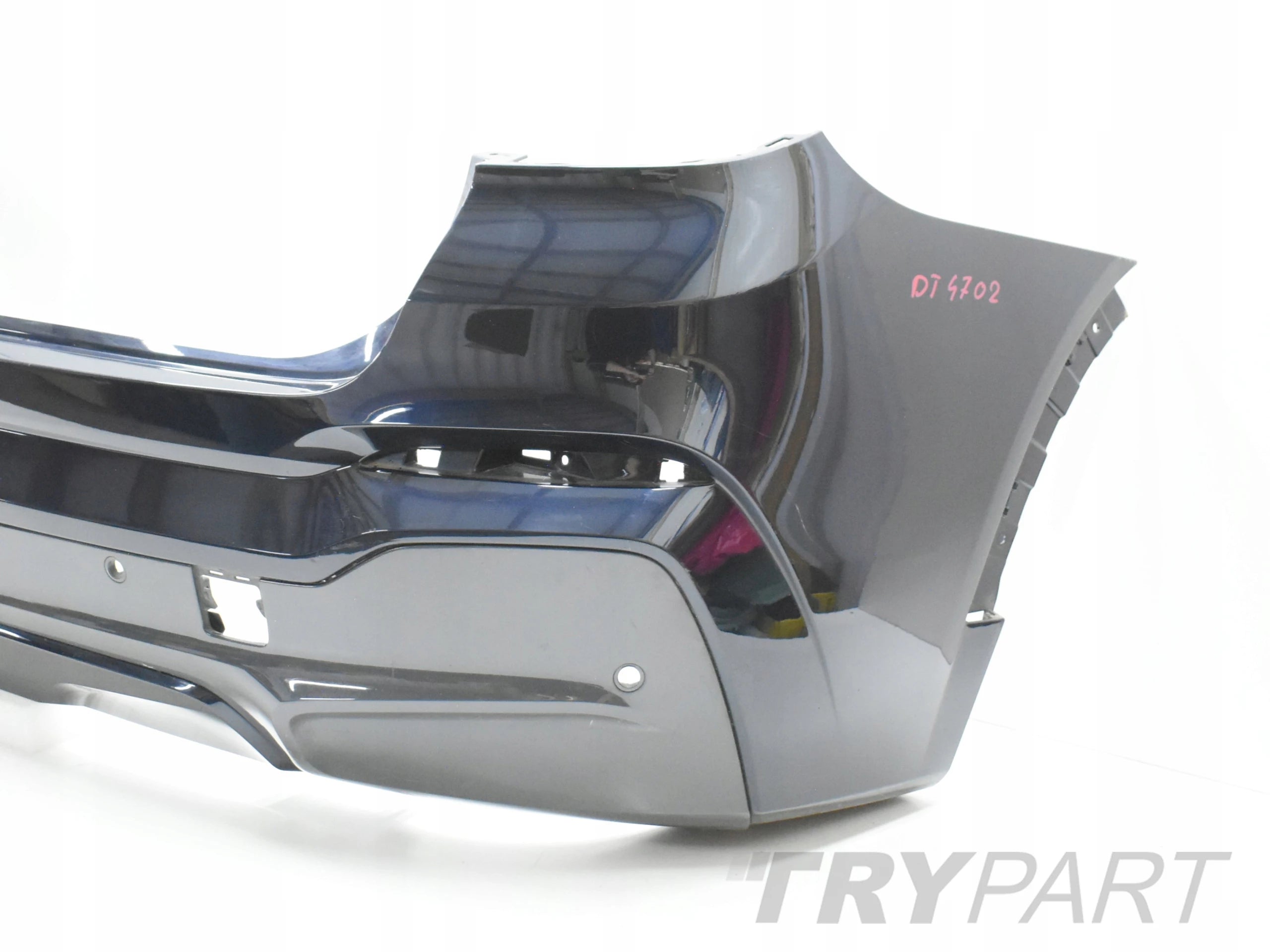 BMW X4 F26 M PACKAGE REAR BUMPER OEM + LOWER PART