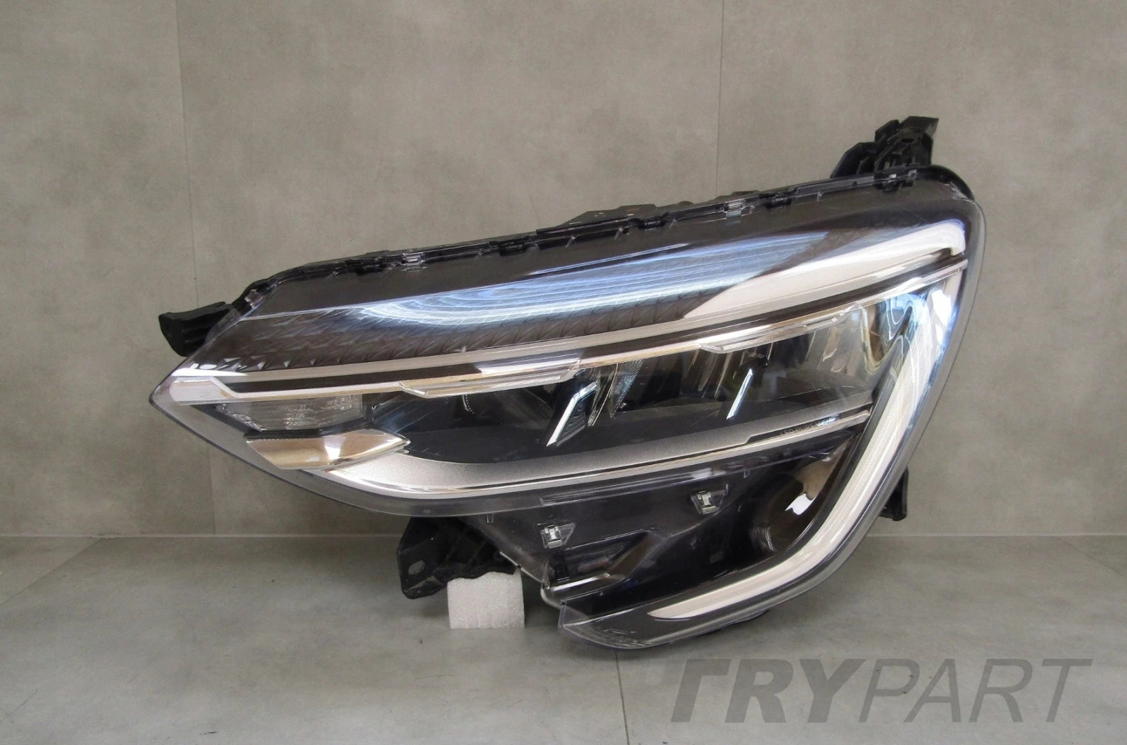 HEADLIGHT RENAULT ARKANA LED PURE VISION 19- LH LEFT 260602566R