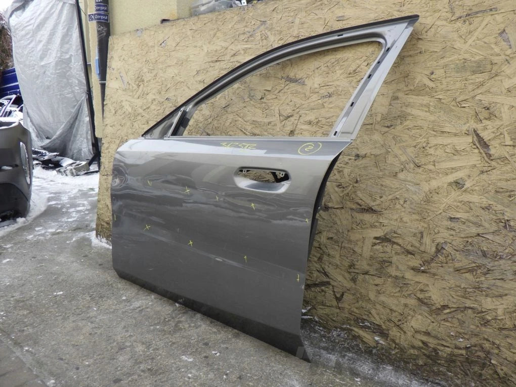 BMW 5 G60 G61 2023- Front Left Door
