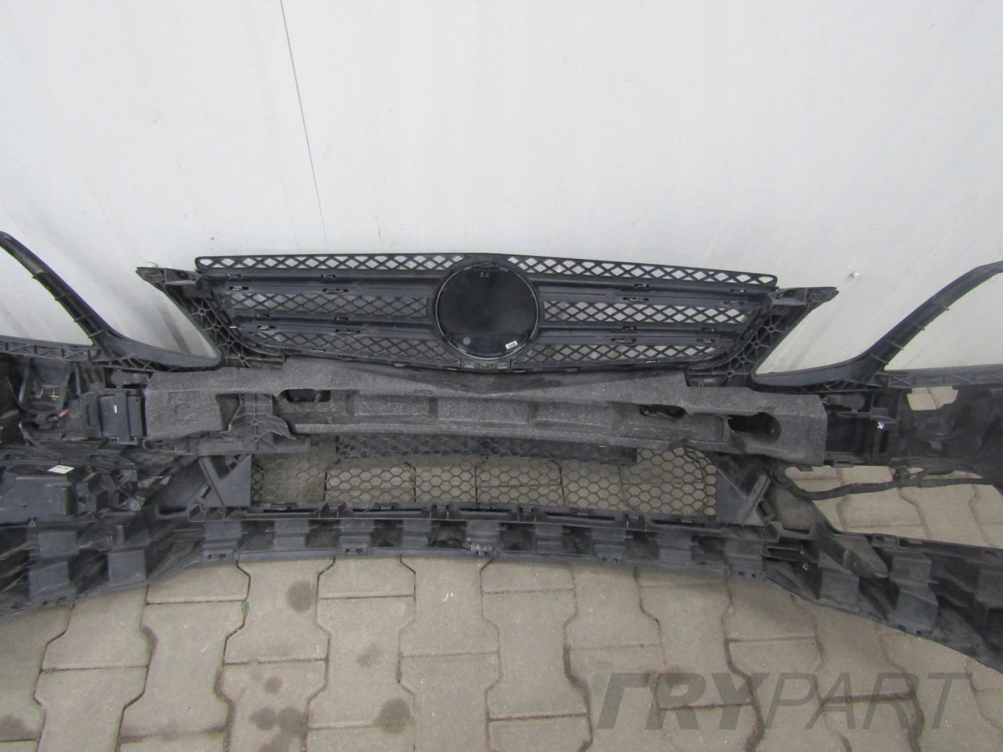 Front Bumper Mercedes E-Class Coupe 207 AMG 09-12