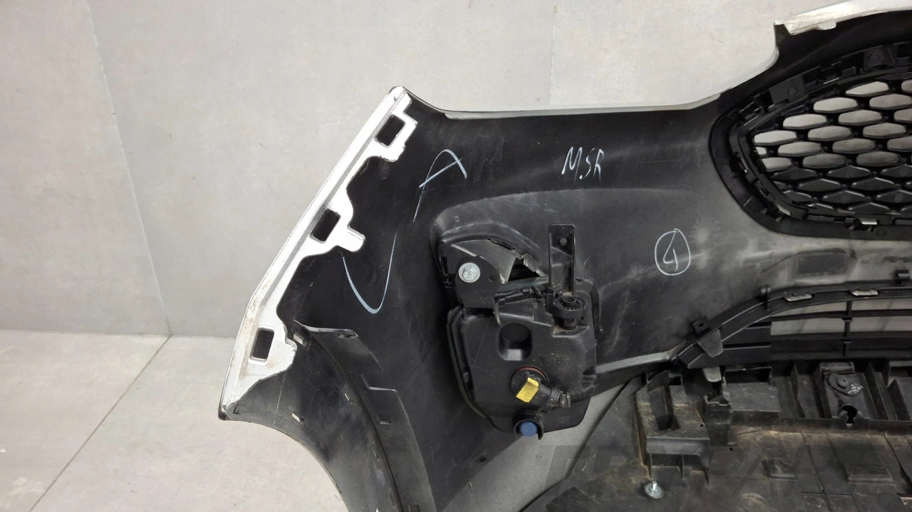 Front Bumper Ford Fiesta Mk8 VIII ACTIVE 17-21 / + Cover + Fog Light