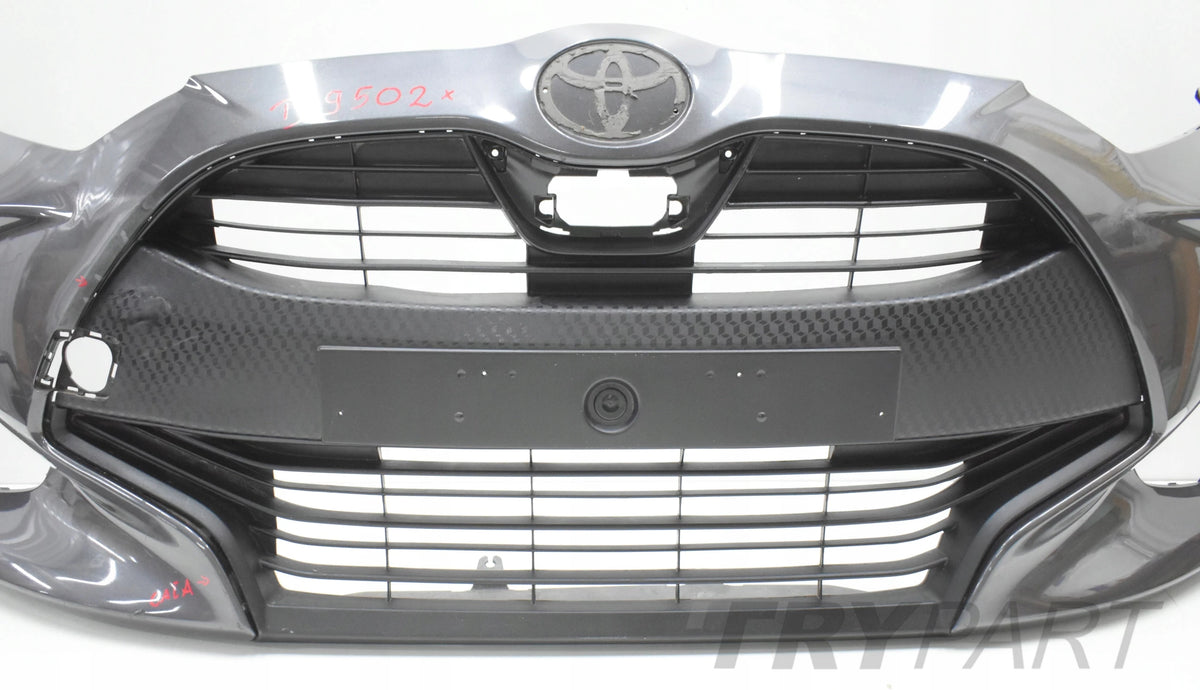TOYOTA YARIS IV FRONT BUMPER + GRILLE