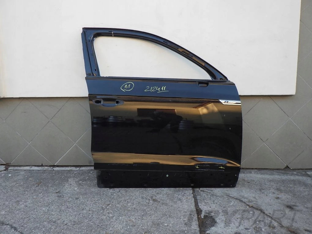 VW Touareg 3 III 760 18- Front Right Door