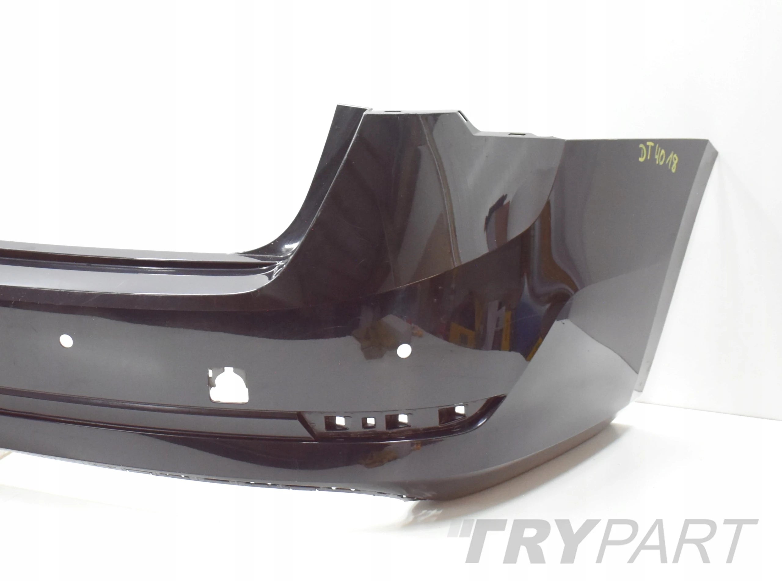 SKODA OCTAVIA IV 5E6 REAR BUMPER ORIGINAL SEDAN