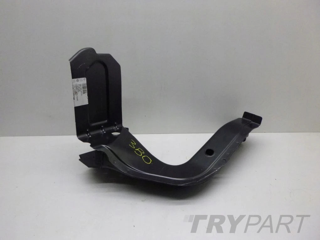 VW Passat B5 3B0 REAR BUMPER EYELET