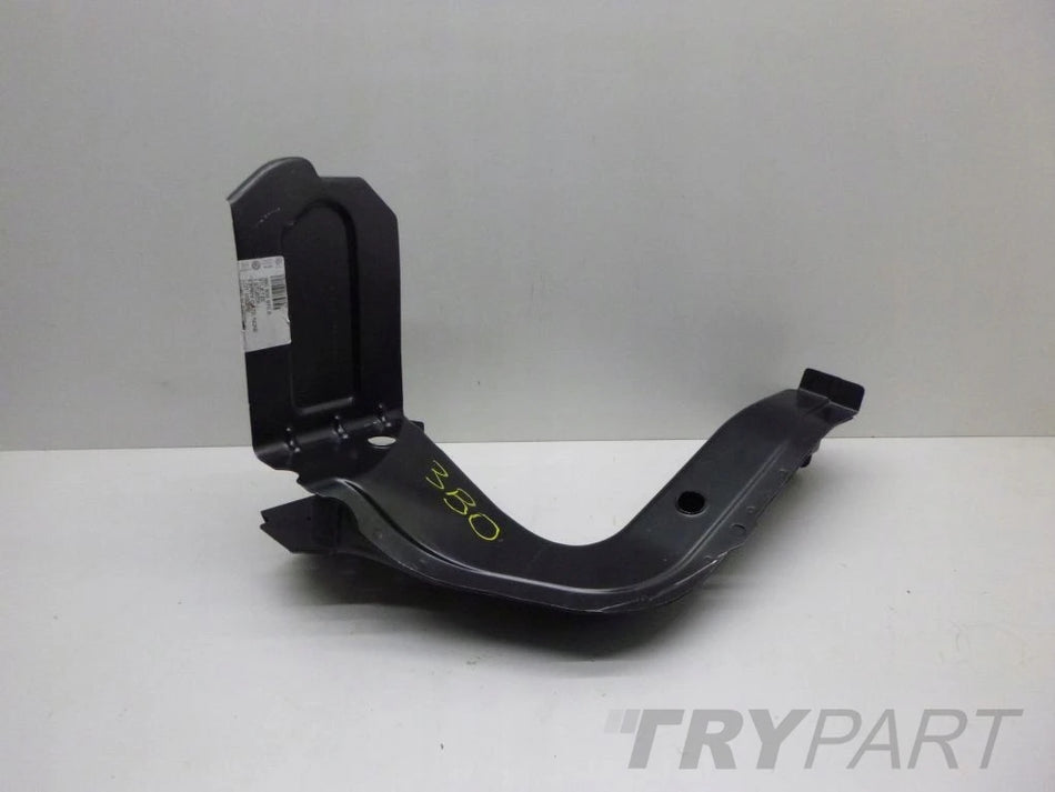 VW Passat B5 3B0 REAR BUMPER EYELET