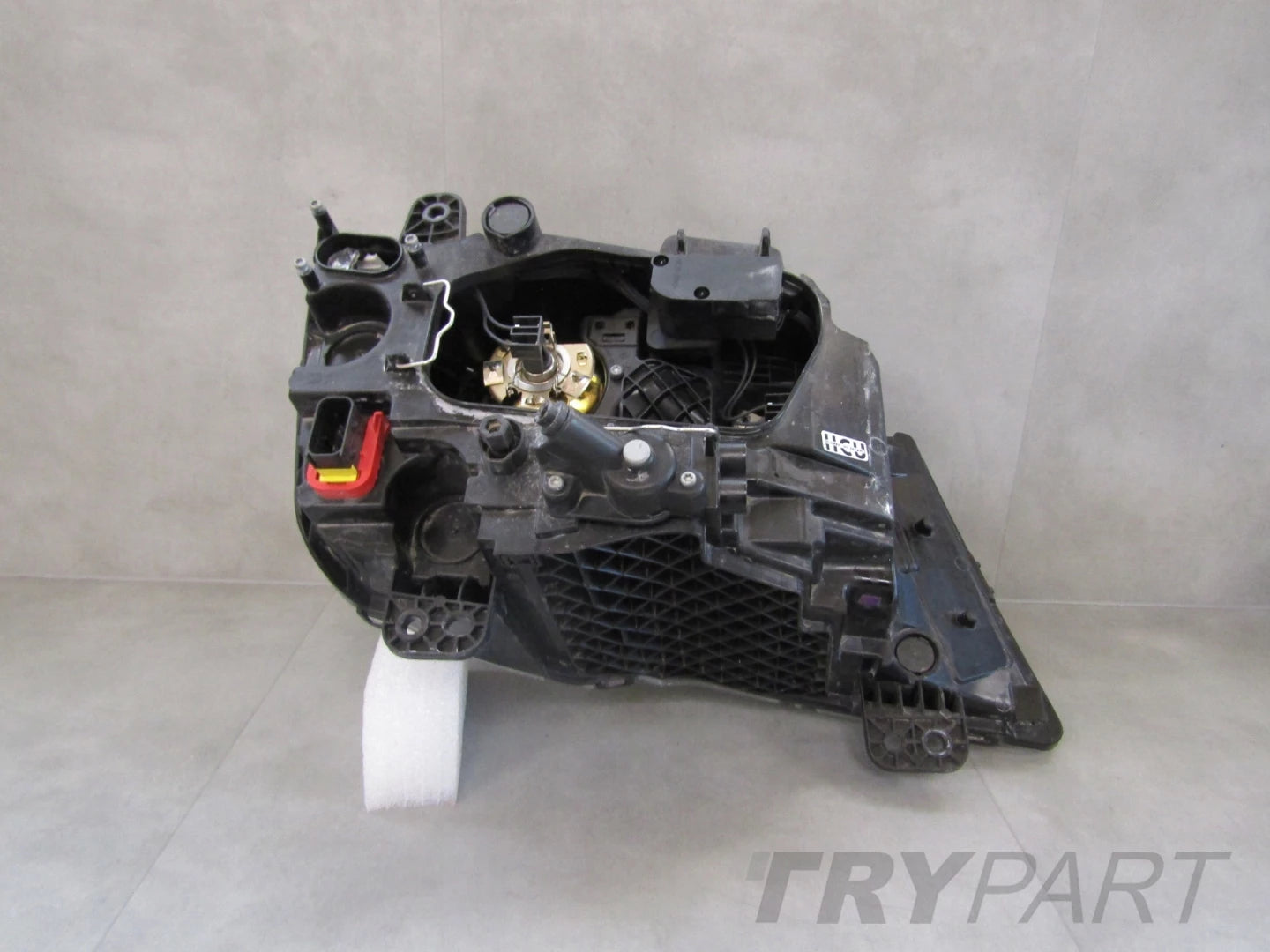 HEADLIGHT LAMP MAN TGX TGE TGS STANDARD 20- LH