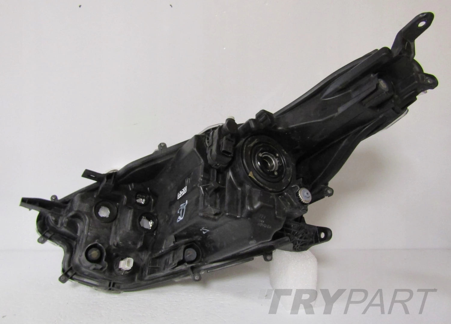 TOYOTA YARIS 4 IV HEADLIGHT STANDARD LENS 20- / MAZDA 2 22- RH