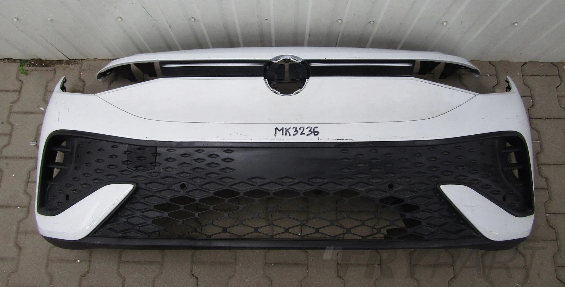 Front Bumper VW ID5 ID.5 ID 5 11E 22- With LED Strips