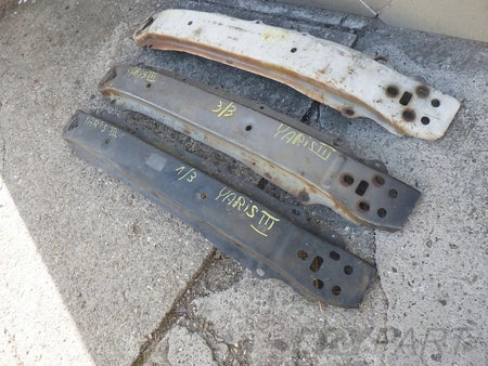 TOYOTA YARIS III 3 11- front bumper beam