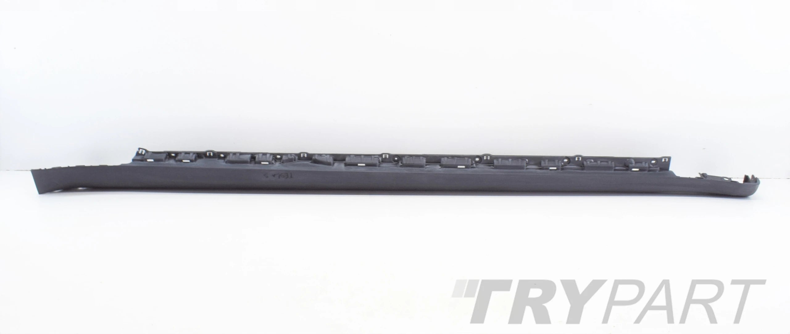 TESLA MODEL S RIGHT SILL MOULDING ORG