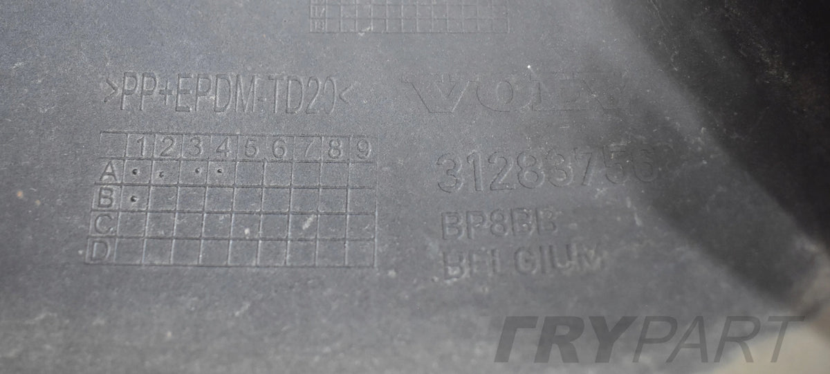 VOLVO V40 V-40 REAR BUMPER ORG + BOTTOM