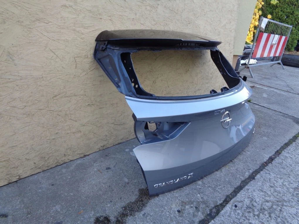 OPEL GRANDLAND X Tailgate