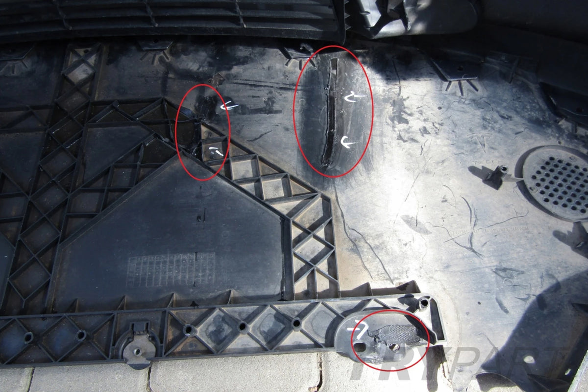 Front Bumper Tesla Model 3 III 17- (Undercarriage)