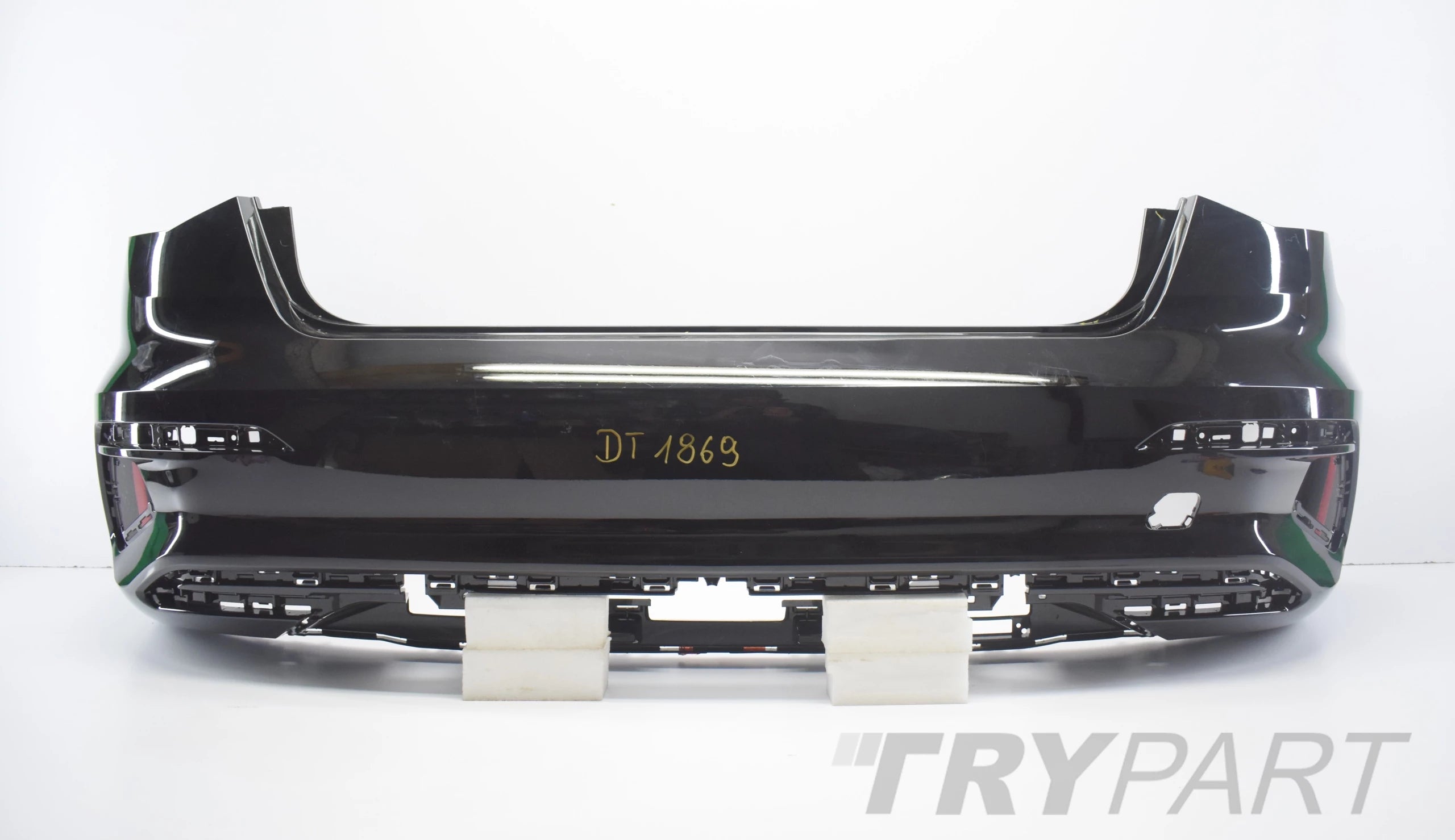 AUDI A3 8Y5 REAR BUMPER EXCELLENT CONDITION ORIGINAL SEDAN