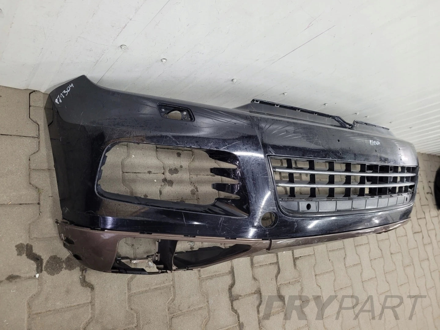 Front Bumper VW VOLKSWAGEN Touareg 2 II 7P 7P6 10-14
