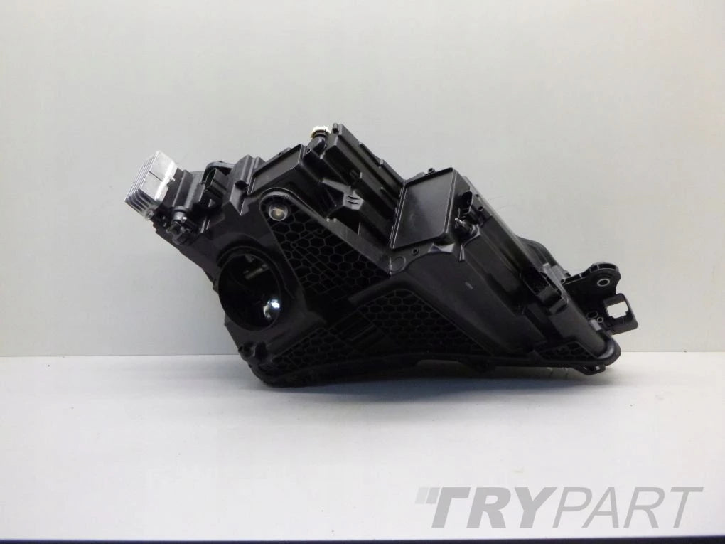 SKODA SUPERB LIFT III 3V0 3V1 FULL LED RIGHT