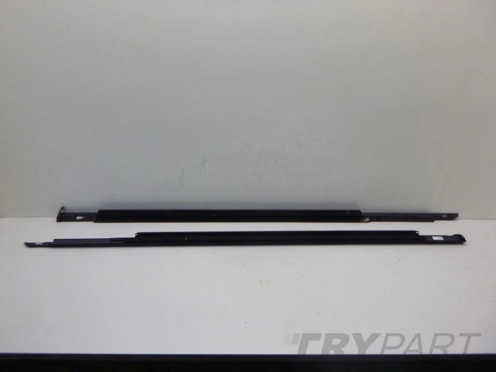 BMW 5 G30 G31 scraper strip