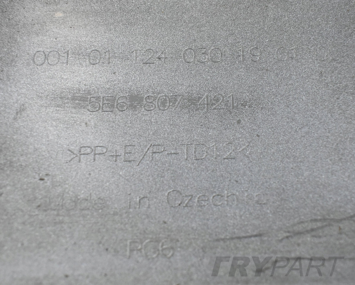 SKODA OCTAVIA IV 5E6 REAR BUMPER SEDAN ORG + BOTTOM
