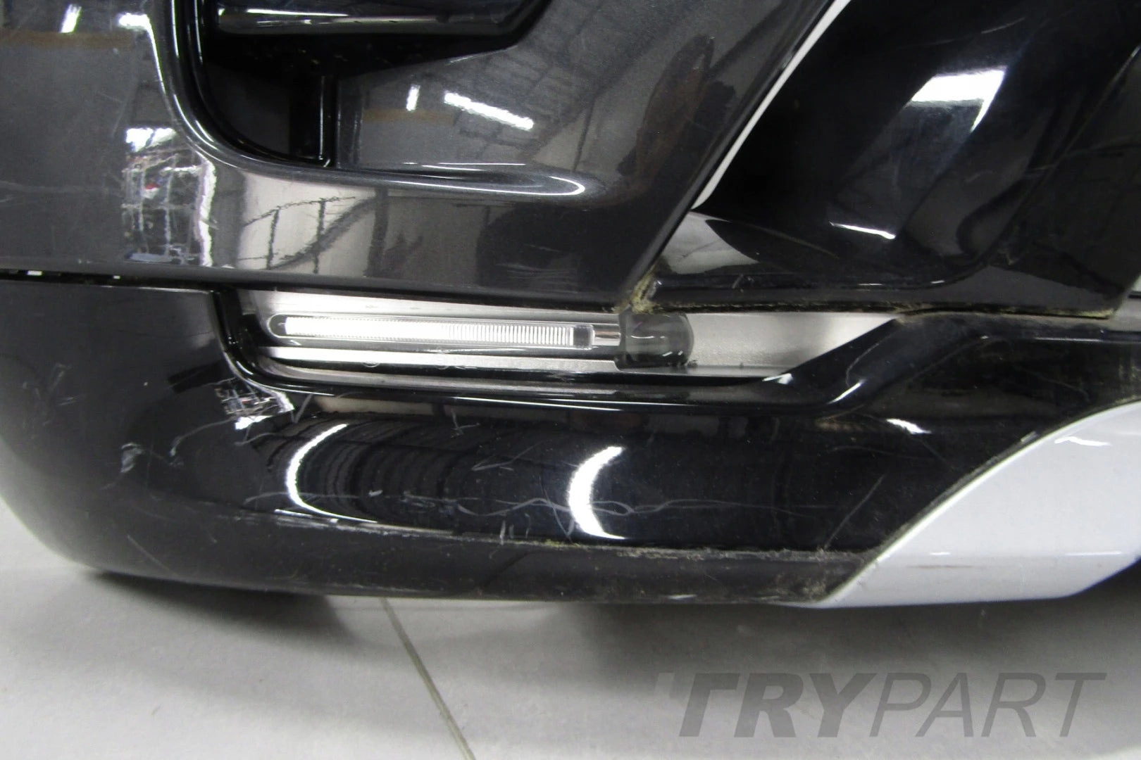 Front Bumper for Land Rover Discovery R Dynamic Lift 21-24 (LED Wiring)