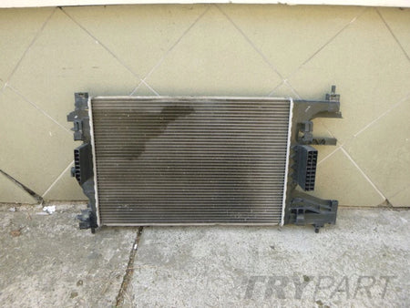 OPEL ASTRA 4 IV J 13281773 Water Radiator