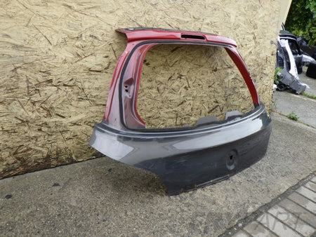 OPEL ADAM rear hatch