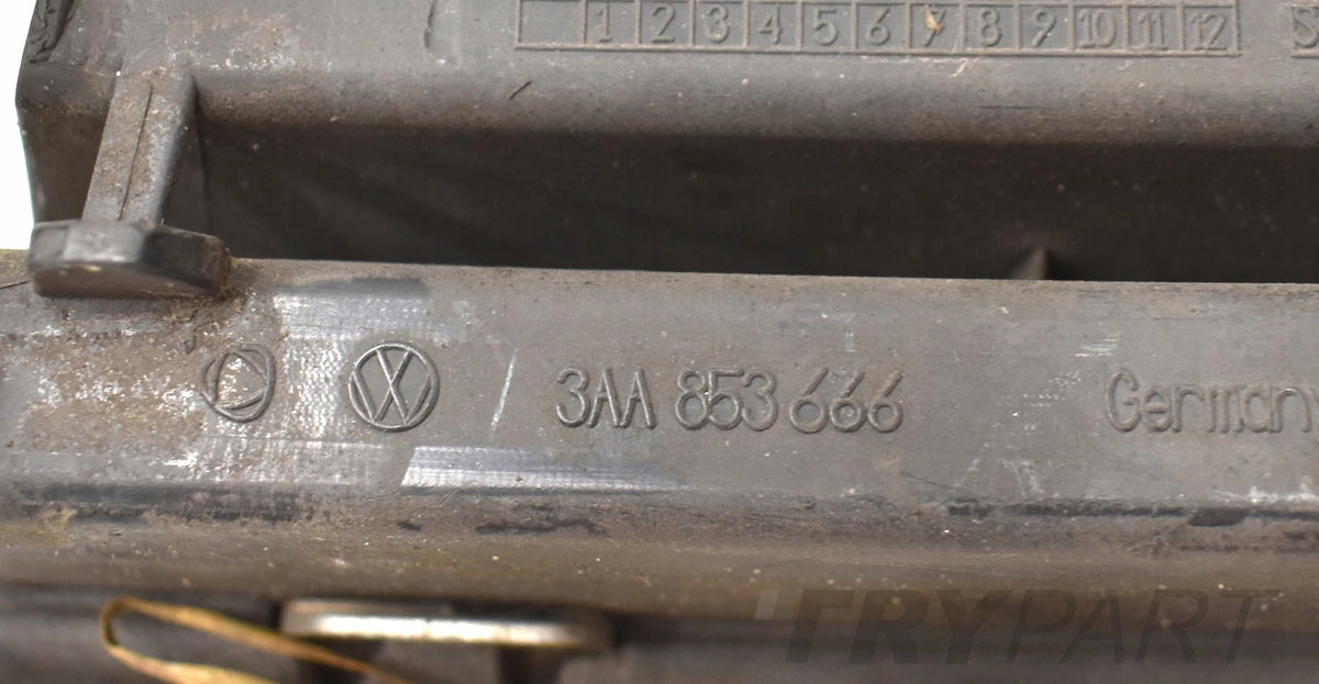 VW PASSAT B7 3AA RIGHT FRONT BUMPER GRILLE ORG