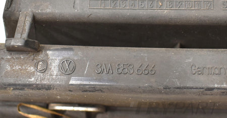 VW PASSAT B7 3AA RIGHT FRONT BUMPER GRILLE ORG