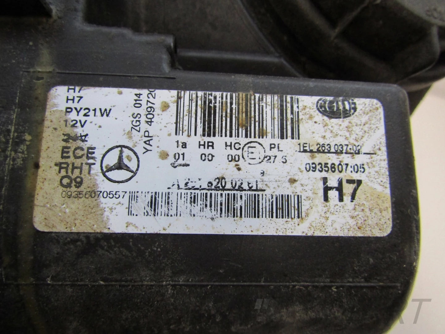 Front Lamp Mercedes R-Class W251 251 REGULAR LENS 05-09 RH A2518200261