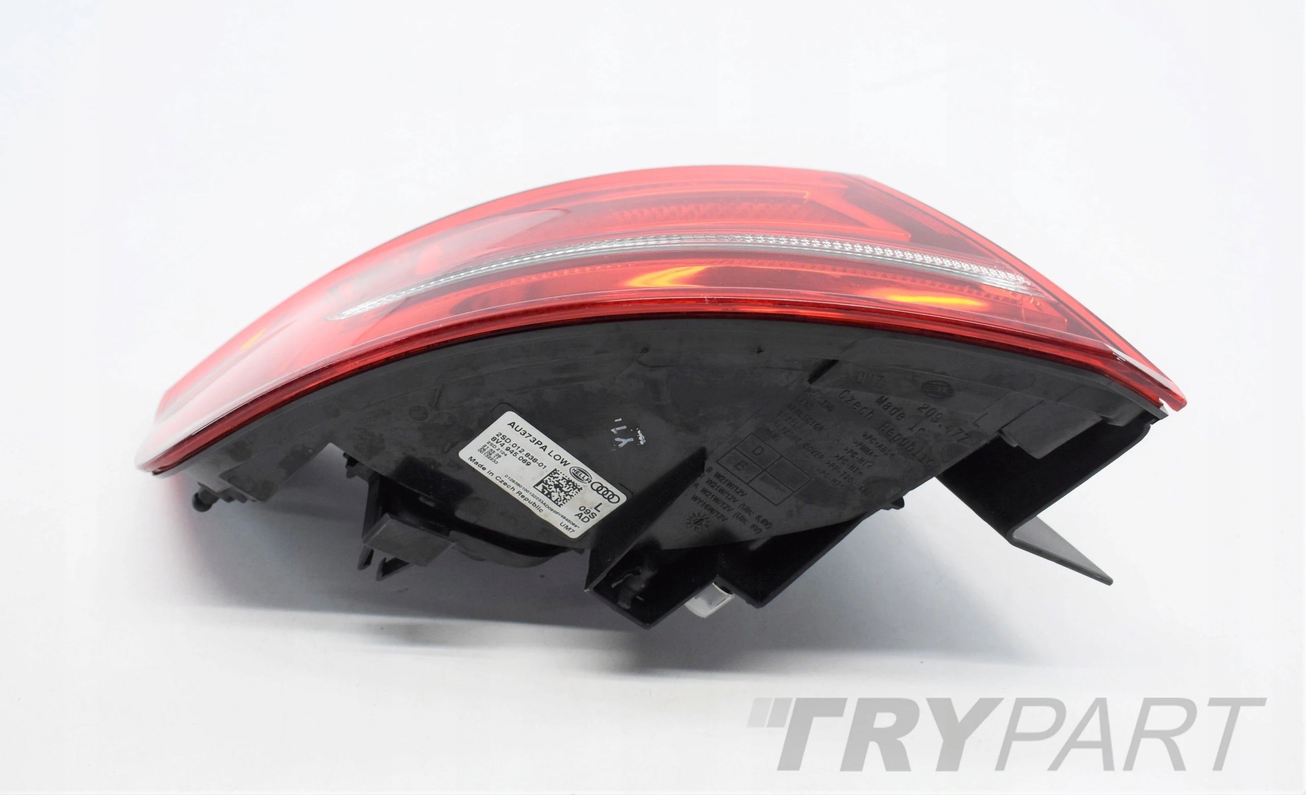 AUDI A3 8V4 LIFT LEFT REAR LED TAIL LIGHT ORG