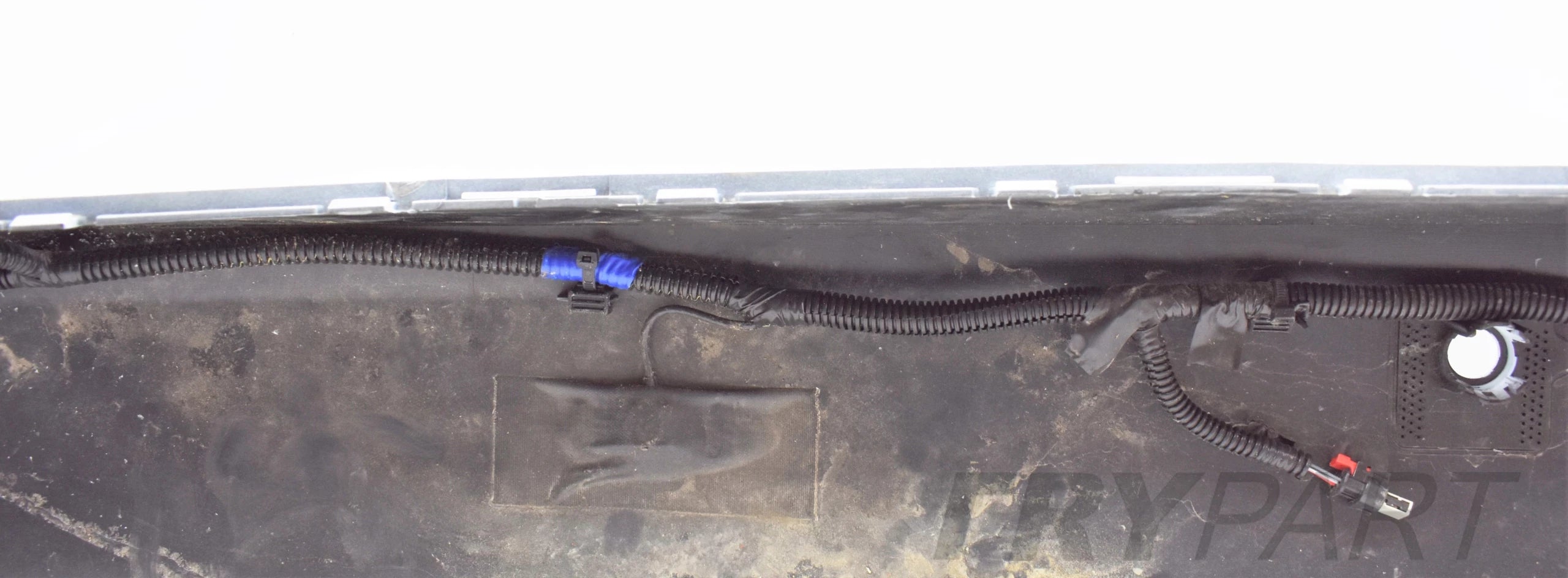 TESLA MODEL S REAR BUMPER EXCELLENT CONDITION + WIRING