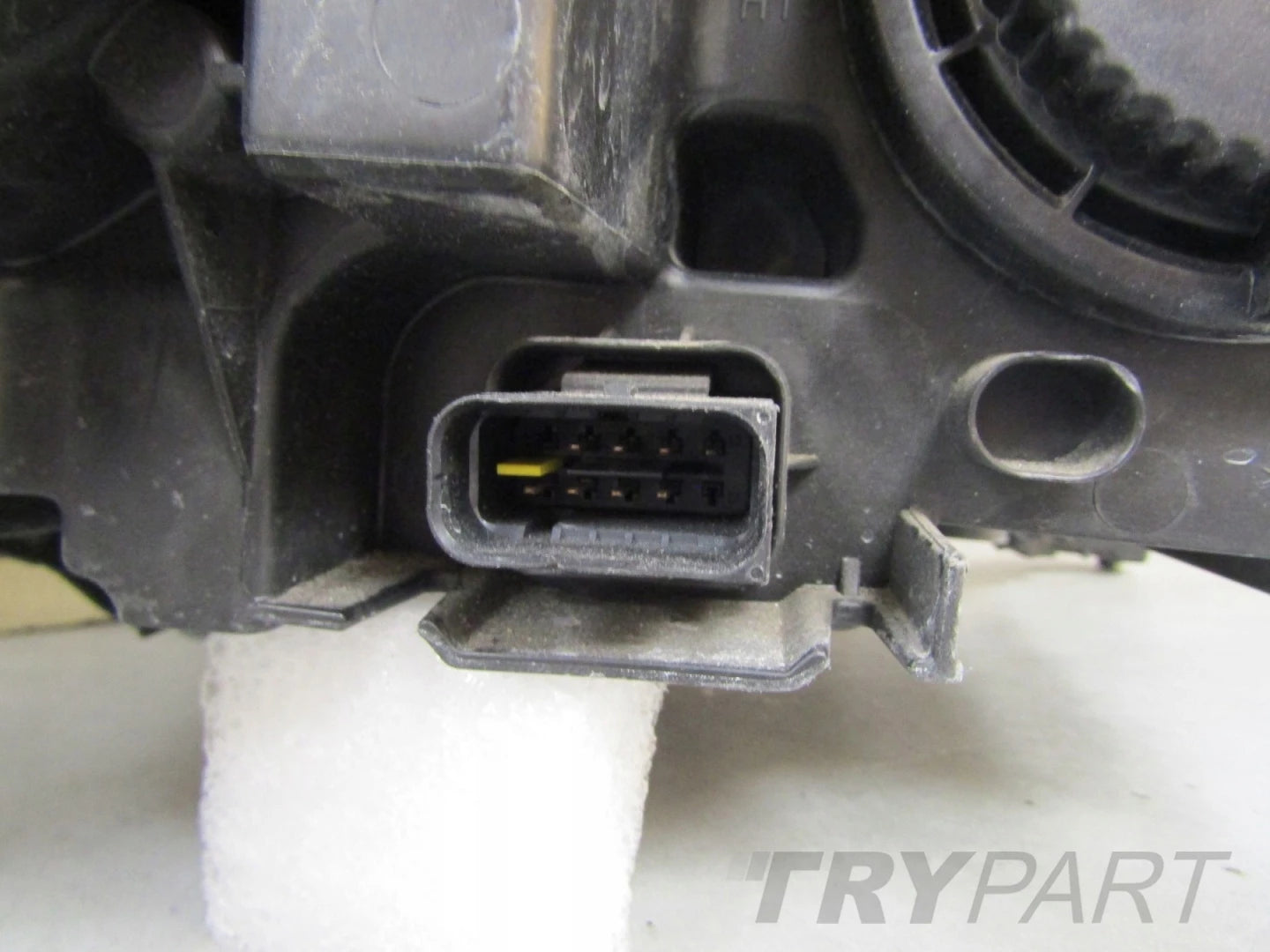 FRONT LAMP OPEL CORSA F STANDARD 19-23 LH LEFT 9829465580