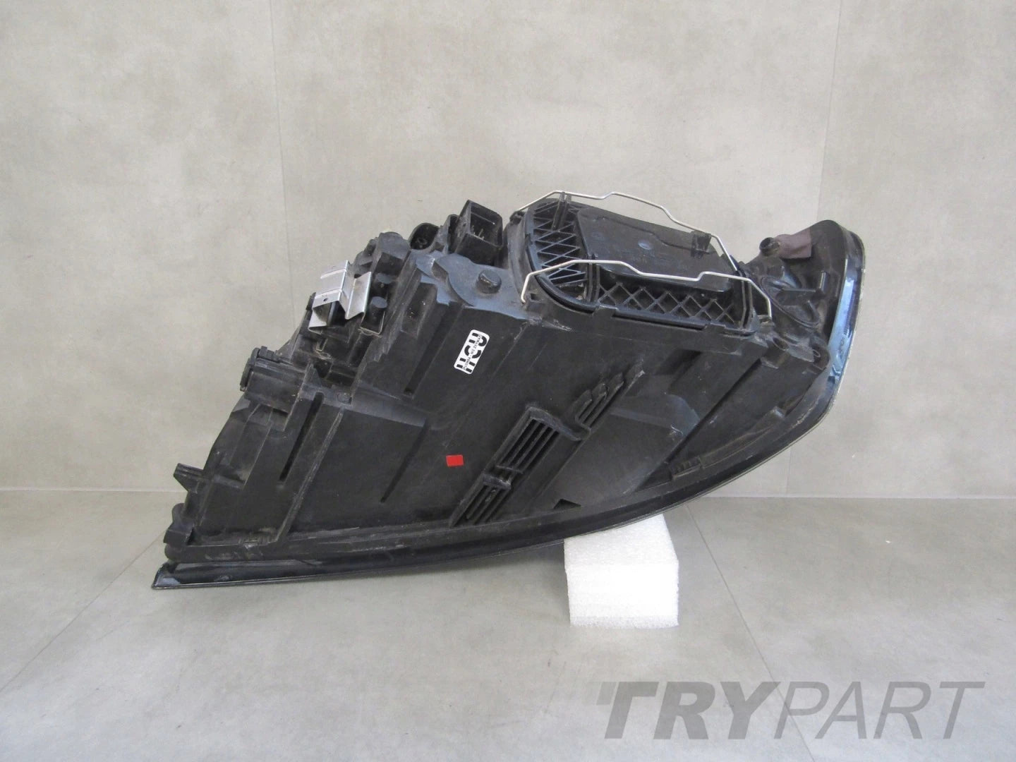 Headlight Volvo S40 V50 II LIFT XENON ACTIVE BENDING 07-12 RH RIGHT 30763030